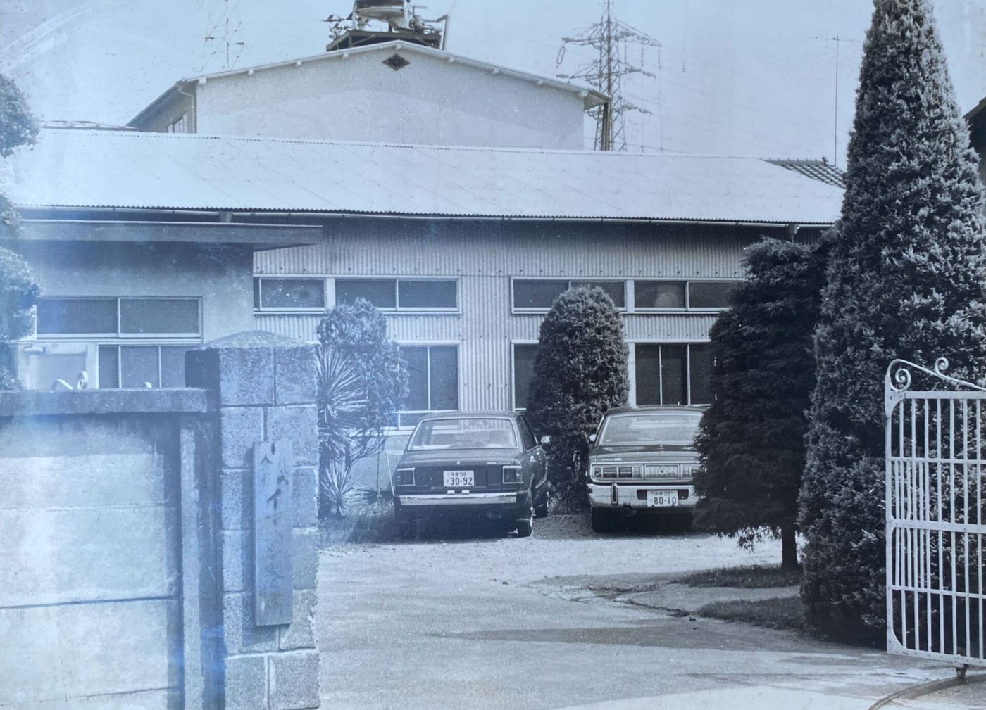 かつてこの場所にあった工場（昭和の写真）
